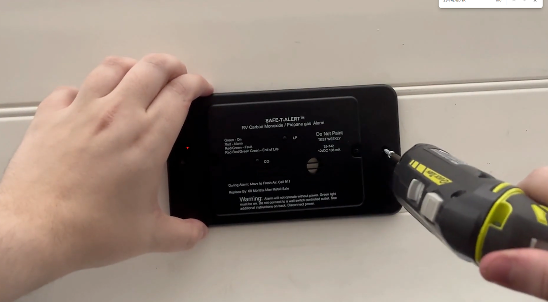 Product of Mti Industry 25-742-Bl-Tr Carbon Monoxide/ Propane Leak Detector