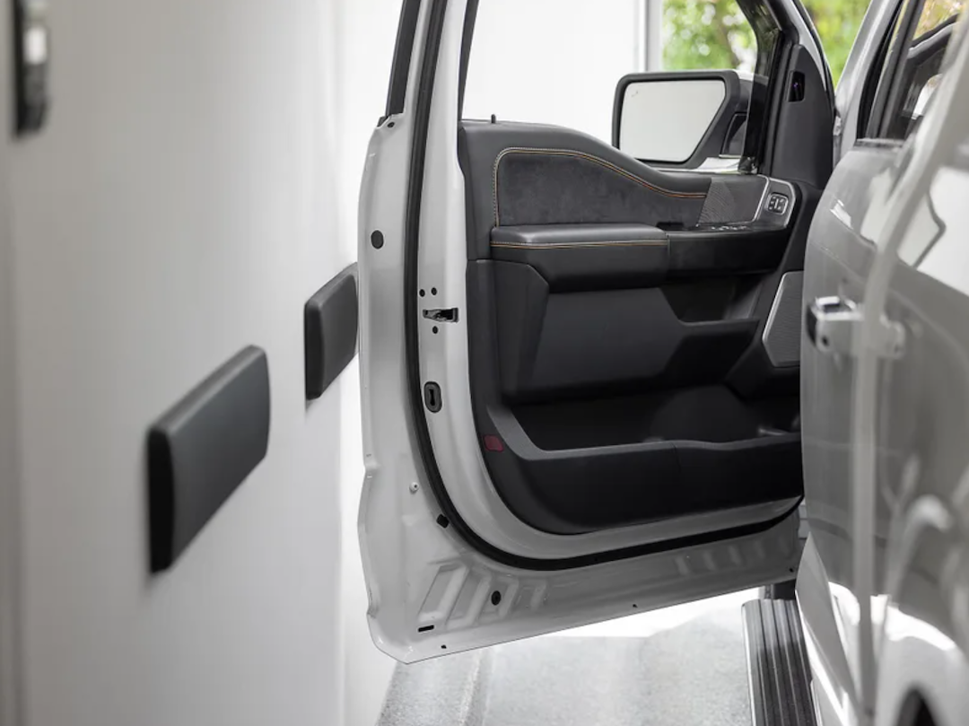 Weathertech (Usa) 81gwp02 Door Protector||81gwp02_4.Png||89||w2481gwp02||2267802