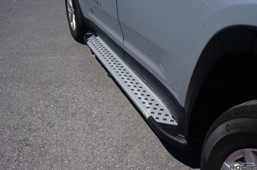 Product of Romik USA 61317418 RAL Series Running Board