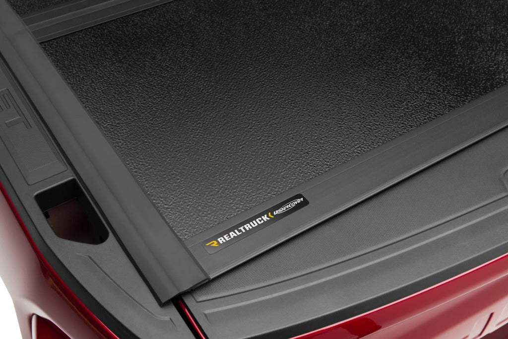 Undercover Fx11023 Tonneau Cover||uc_Flex_Chevy-2019_Red_Details_08badge_Rt.Jpg||95||u19fx11023||1530403