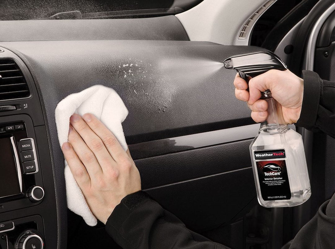 Weathertech (Usa) 8ltc49k Interior Cleaner||8ltc49k_1.Jpg||86||w248ltc49k||988477