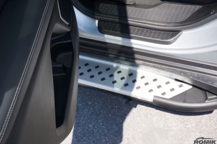 Product of Romik USA 61317418 RAL Series Running Board