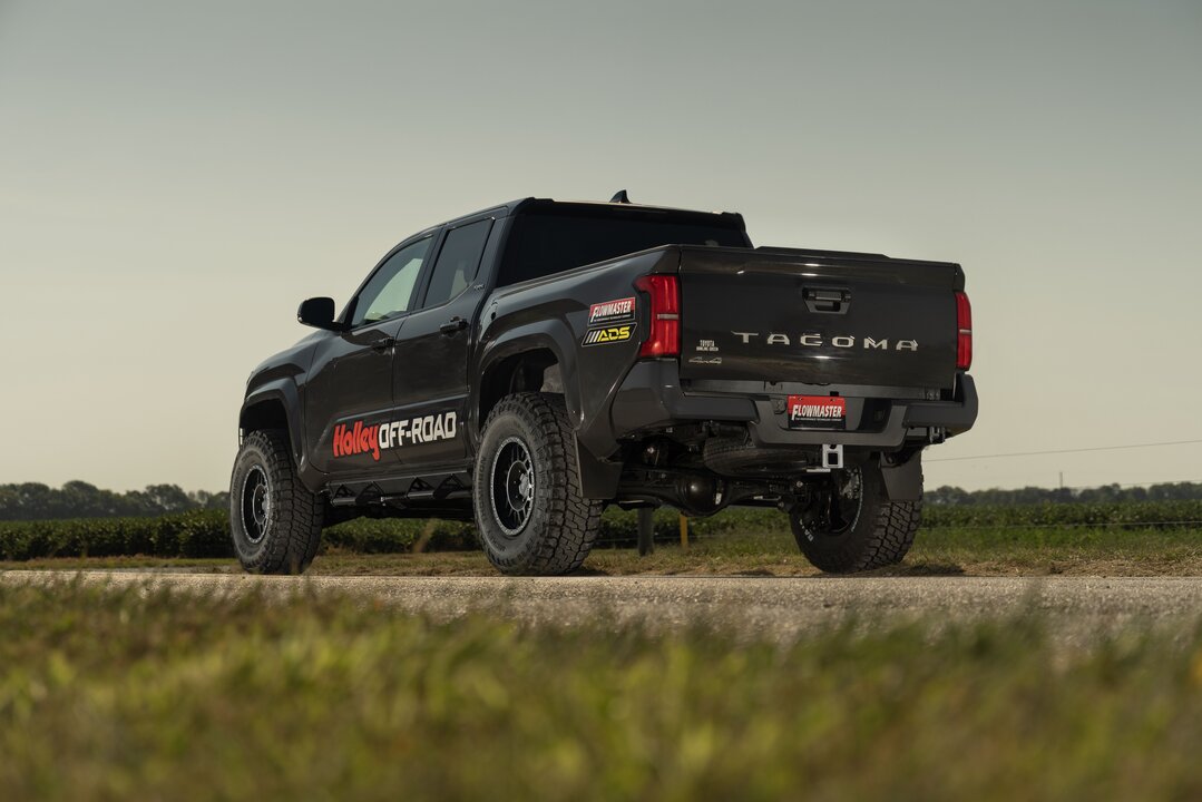 Flowmaster 818177 Exhaust System Kit||818177-Bs1.Jpg||95||f13818177||1646081