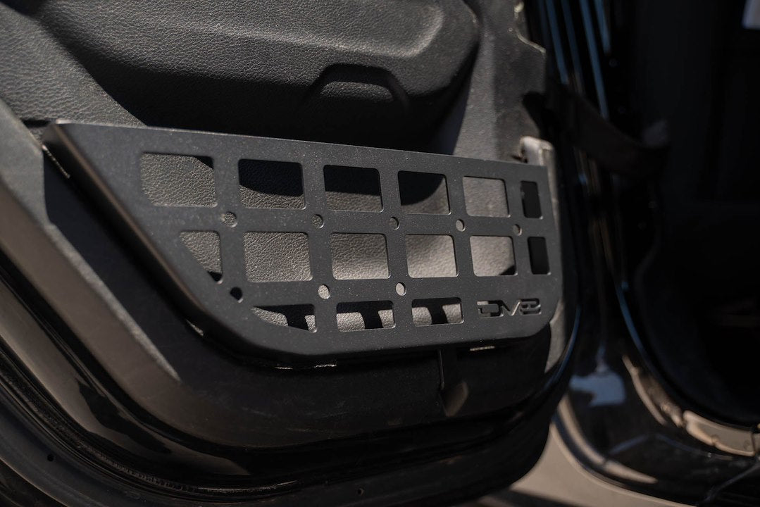 Dv8 Offroad Mpjl-08 Molle Cargo Panel||wrangler-Jl-Gladiatorjt-Slim-Rear-Door-Molle-Pockets-Installed-1.Jpg||92||dv8mpjl08||1628348