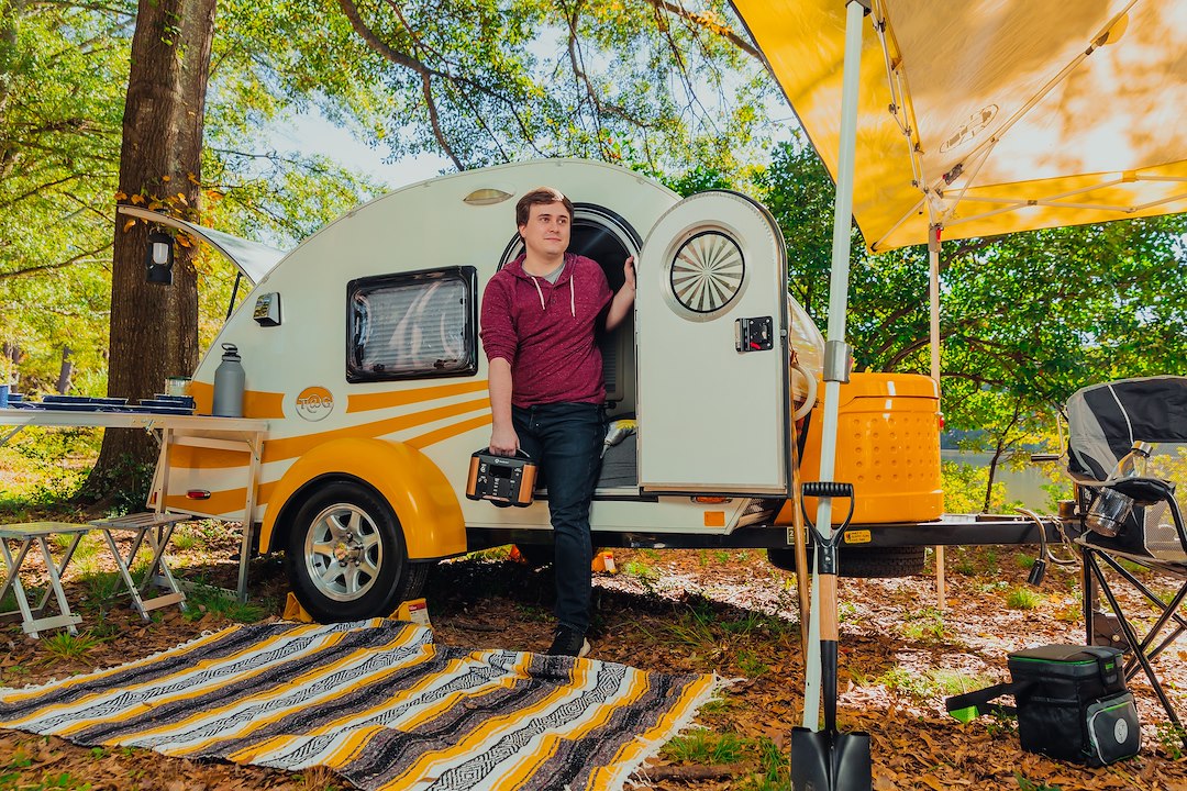 Product of Southwire Corp. 53250 Portable Power Bank