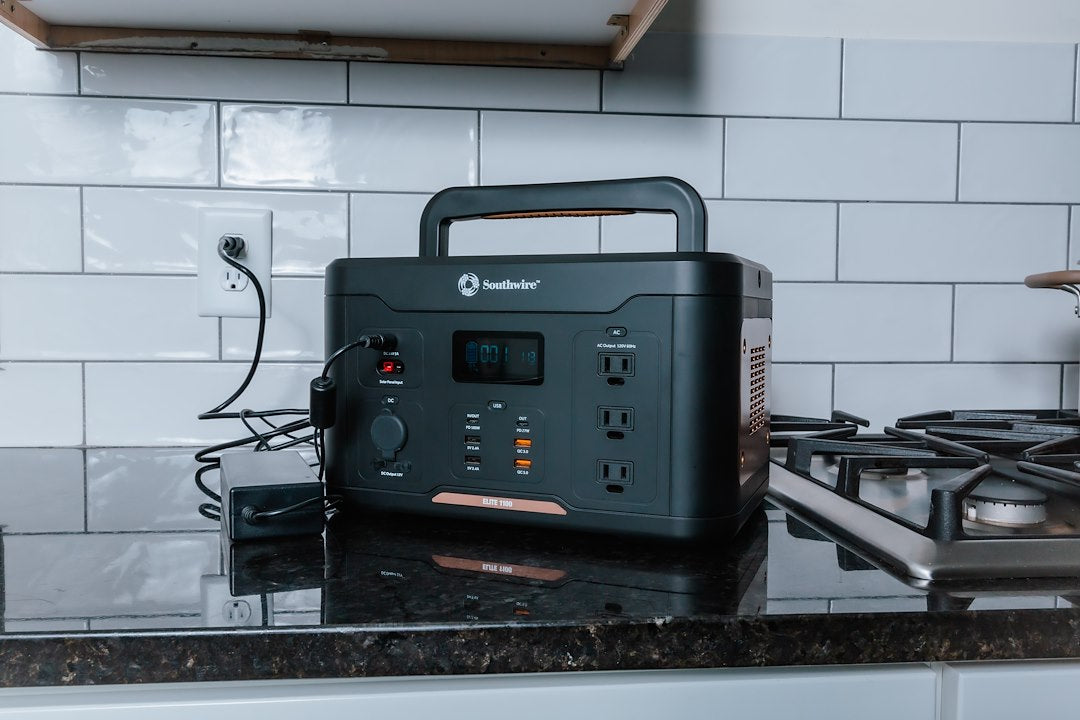 Product of Southwire Corp. 53253 Portable Power Bank