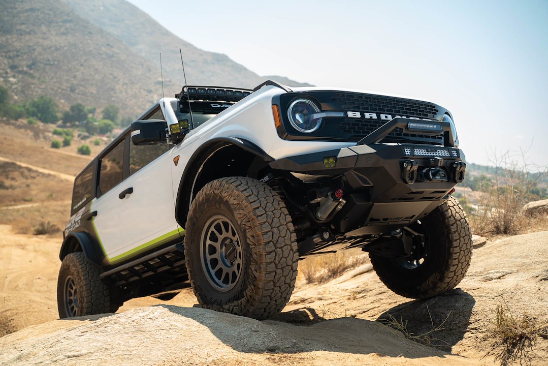 Dv8 Offroad Spbr-07 Skid Plate||2021-2024-Ford-Bronco-Low-Pro-Skid-Plate-Installed-5.Jpg||94||dv8spbr07||1628981
