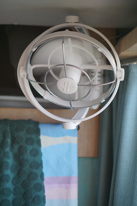 Caframo Limited 7010cawbx Fan||7010cawbx_Lifestyle_Sirocco Ii_15.Jpg||95||c4p7010cawbx||1714508