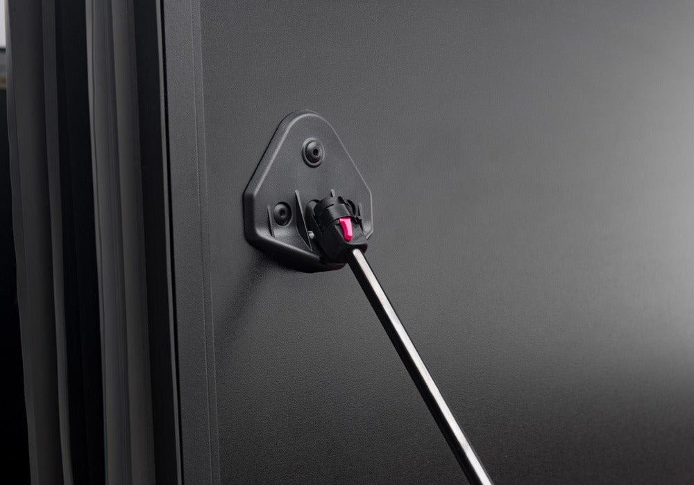 Undercover Ax32009 Tonneau Cover||uc_Armorflex_Dodge-Ram-2019_Details_01proprods.Jpg||88||u19ax32009||975418