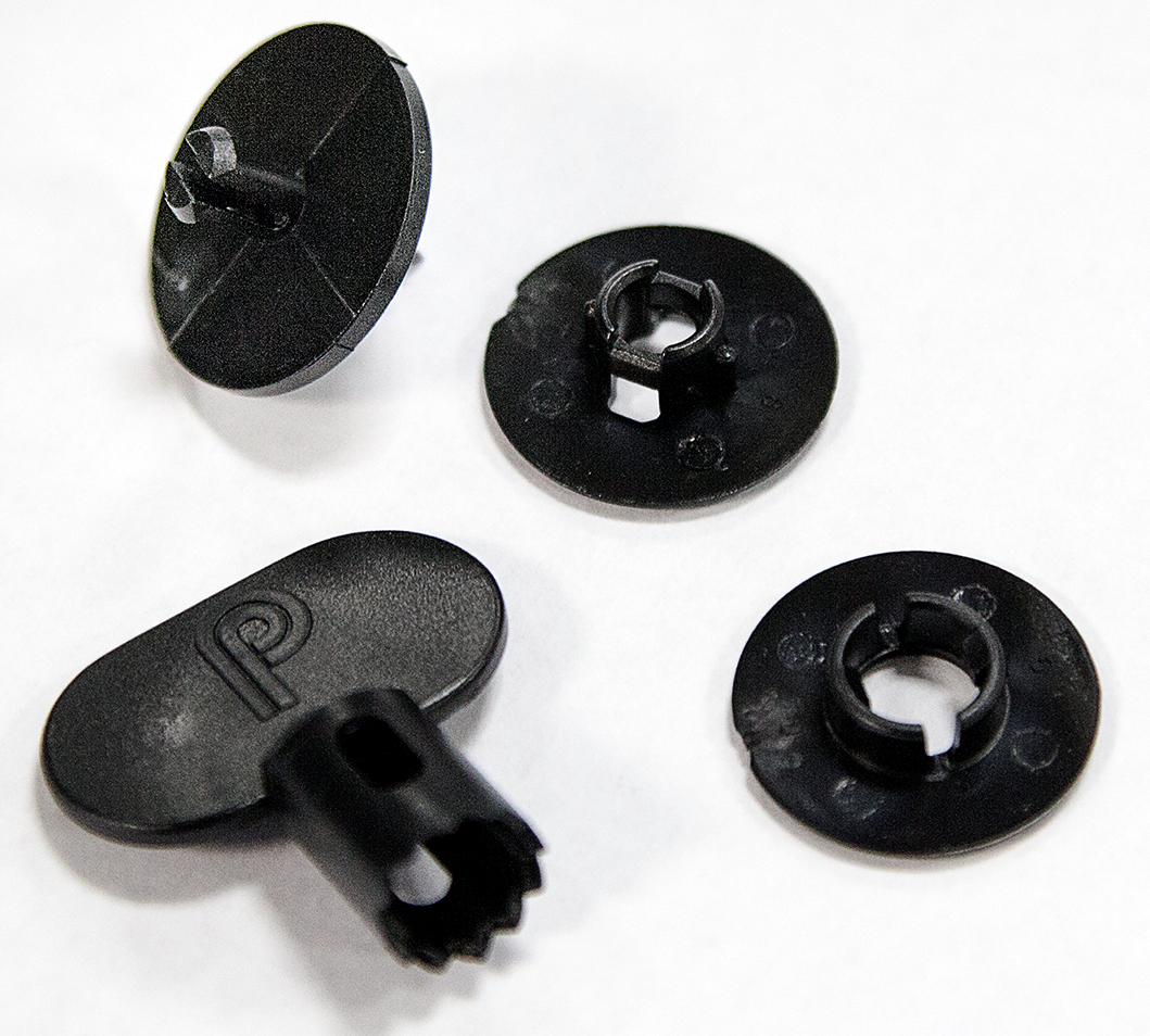 Product of Plasticolor 001599r25 Floor Mat