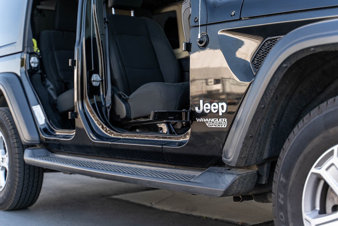 Dv8 Offroad Stjl-05 Foot Peg||2007-2023-Jeep-Wrangler-Jk-Jl-Gladiator-Jt-Foot-Pegs_Installed-04.Jpg||93||dv8stjl05||1629384
