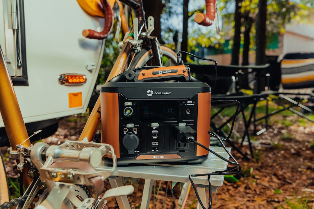 Product of Southwire Corp. 53251 Portable Power Bank