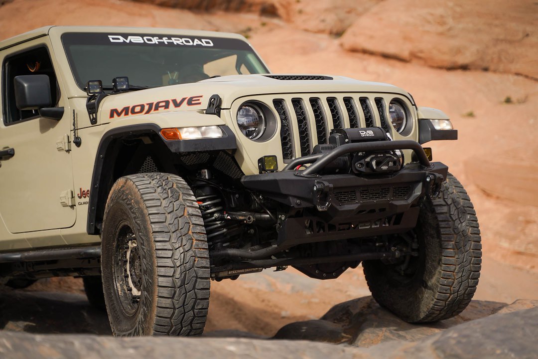 Dv8 Offroad Fbjl-09 Bumper||wrangler_Gladiator-Spec-Series-Front-Bumper-Jeep-Safari-1.Jpg||95||dv8fbjl09||1627238