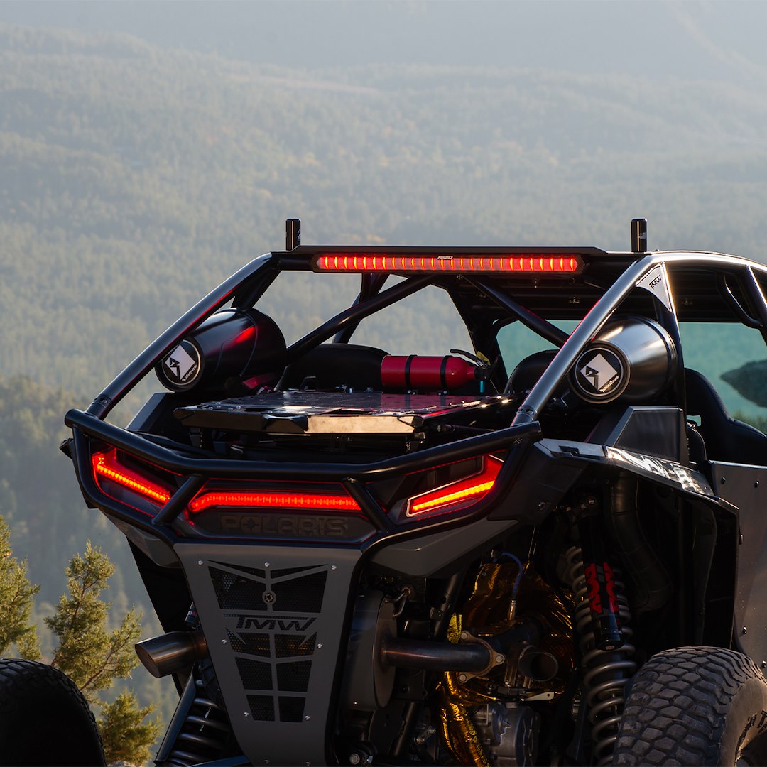 Rigid Lighting 901802 Light Bar||rigid_Chase_Bar_Rim_Lifestyle_1.Jpg||90||r2g901802||921621