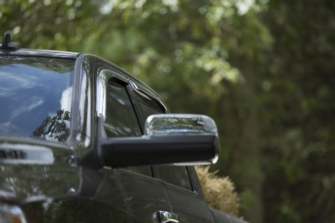 Auto Ventshade (Avs) 684806 Rainguard||avs_Originalventvisor_Chrome_2019ram1500_684806.Jpg||87||v15684806||1762613