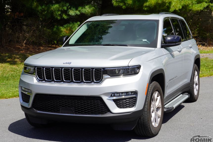 Product of Romik USA 61318418 RAL Series Running Board