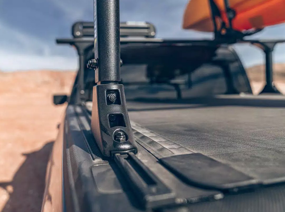 Bak Industries 80330rk Tonneau Cover||revlvx4ts_Tonneau Cover_Gray_13.Jpg||95||b6580330rk||1768614
