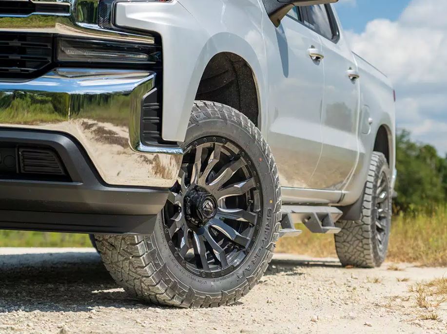 Product of Superlift 3900B Lift Kit Suspension