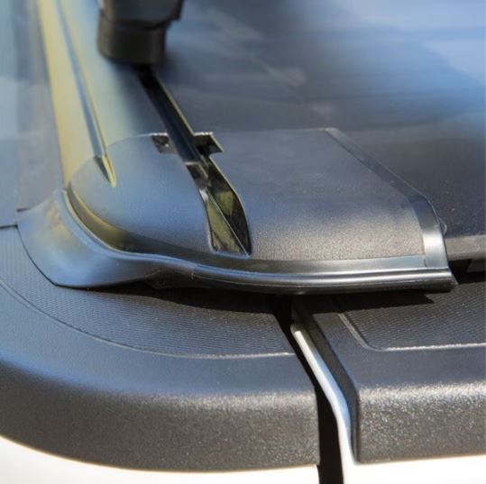 Product of Pace Edwards UltraGroove ™ Hard Manual Retractable KRF171 Tonneau Cover