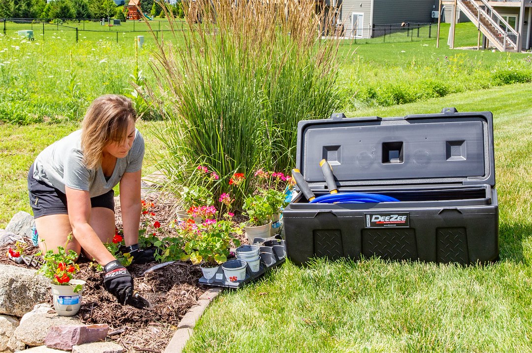 Dee Zee Dz6535p Tool Box||tb-Poly-Chest-6535p-11.Jpg||95||d376535p||1150978