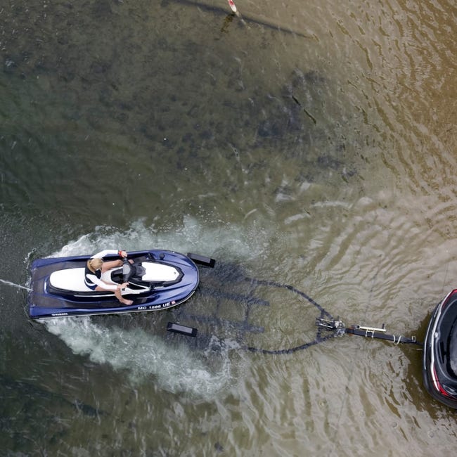 Product of Lewmar 2022106874 Trailer Boat Guide