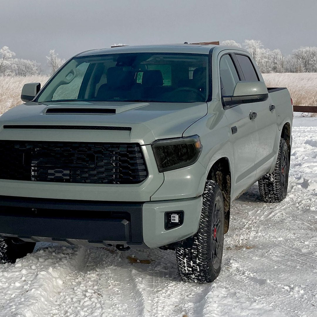 Product of Spec-D Tuning 2lh-Tun14g-G3-Go Headlight Assembly