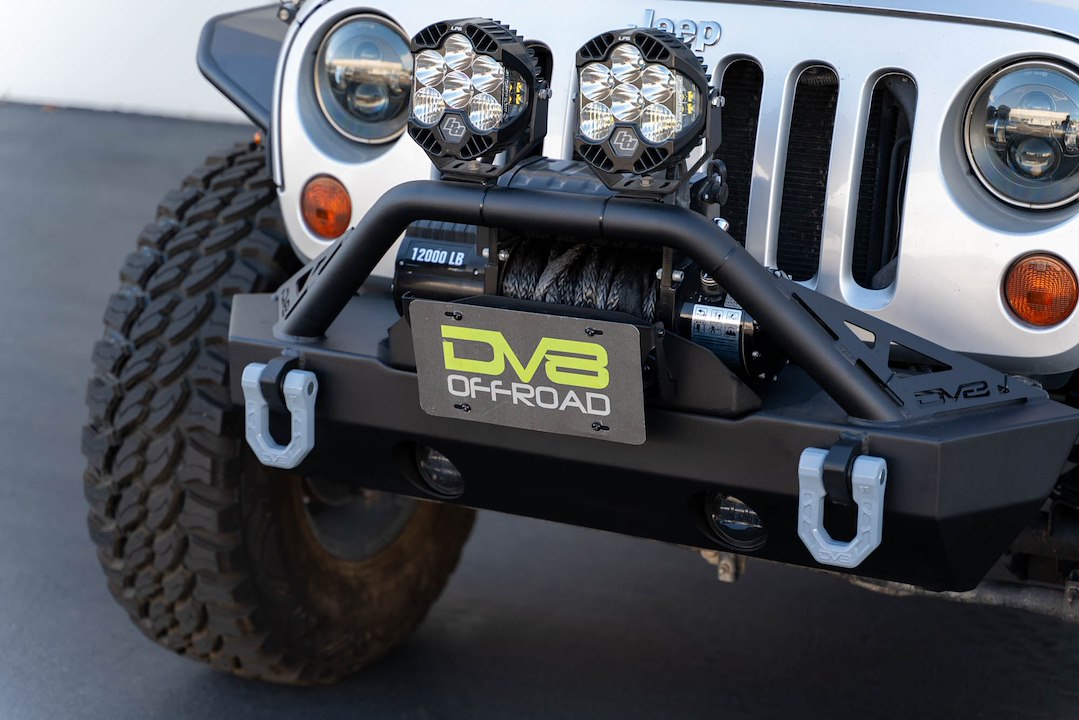 Dv8 Offroad Lpbm-02 License Plate Bracket||fairlead-Mounted-Flip-Up-License-Plate-Bracket_Installed-01.Jpg||93||dv8lpbm02||1628018