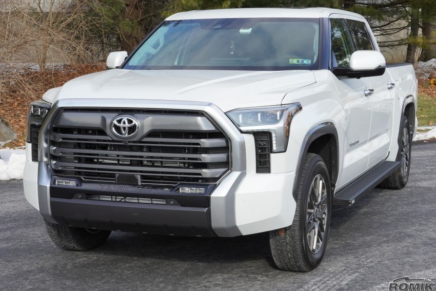 Product of Romik USA 91728419 ROB Series Running Board