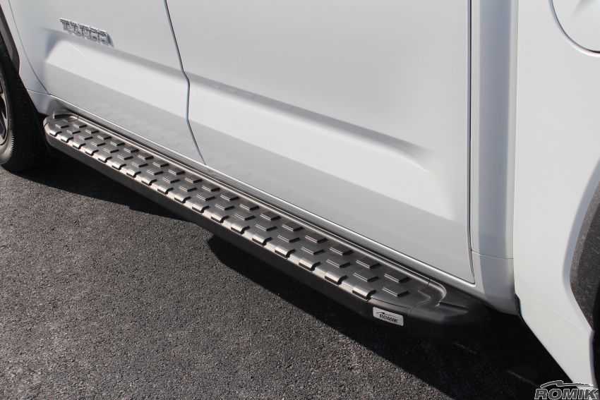 Product of Romik USA 51728419 REC Series Running Board