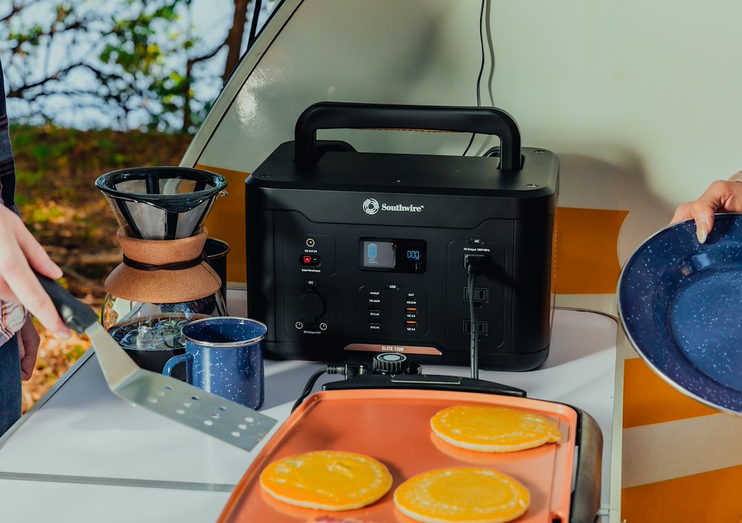 Product of Southwire Corp. 53253 Portable Power Bank