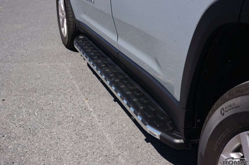 Product of Romik USA 51317418 REC Series Running Board