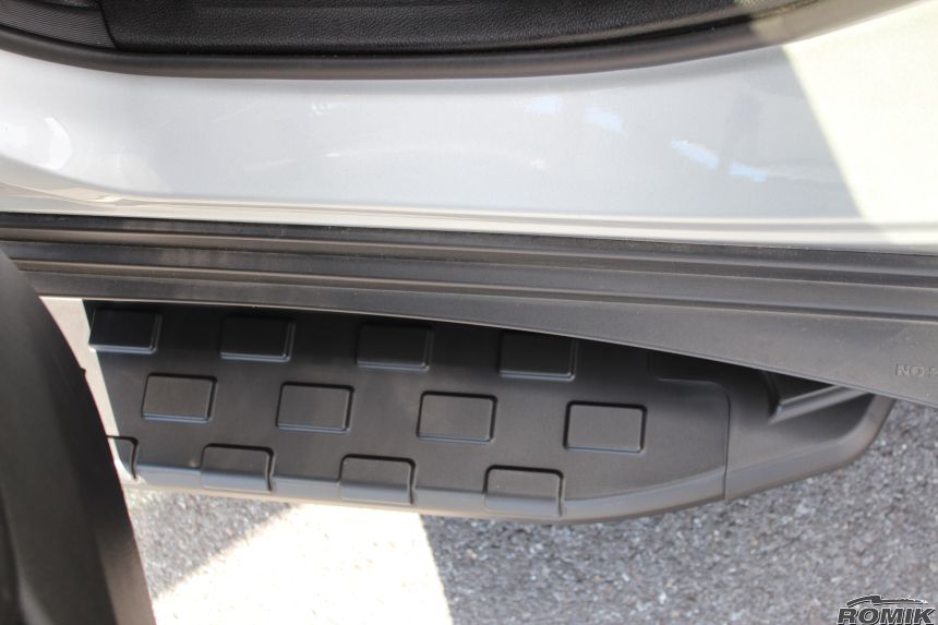 Product of Romik USA 51318419 REC Series Running Board