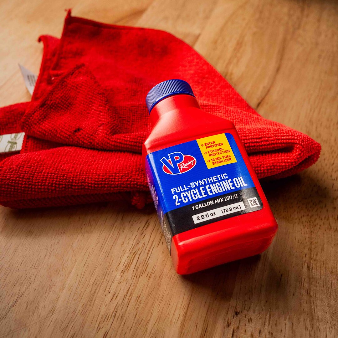 Product of Vp Racing 2901 Oil