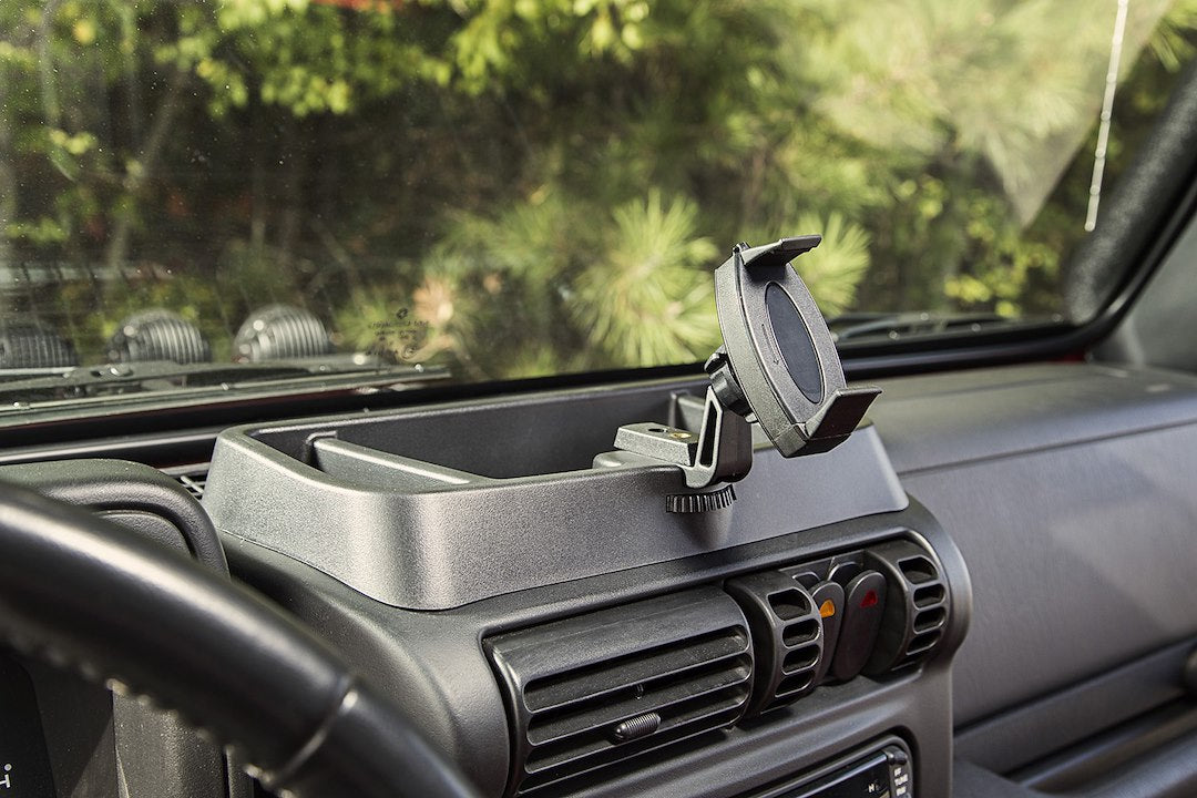 Rugged Ridge 13551.19 Cell Phone Mount||13551_19_Installed3.Jpg||89||o311355119||1568646