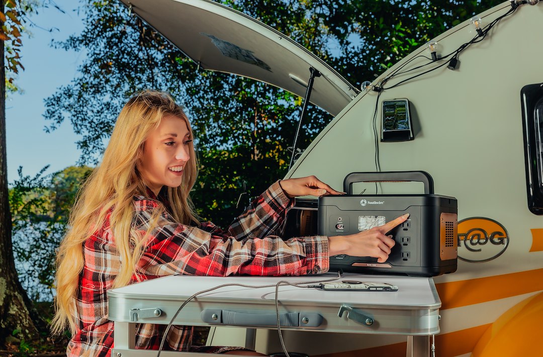 Product of Southwire Corp. 53253 Portable Power Bank