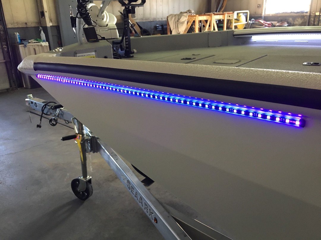 T-H Marine Ledbw-101-Uv-Dp Boat Deck Light||||87||t9tledbw101uv||1920841