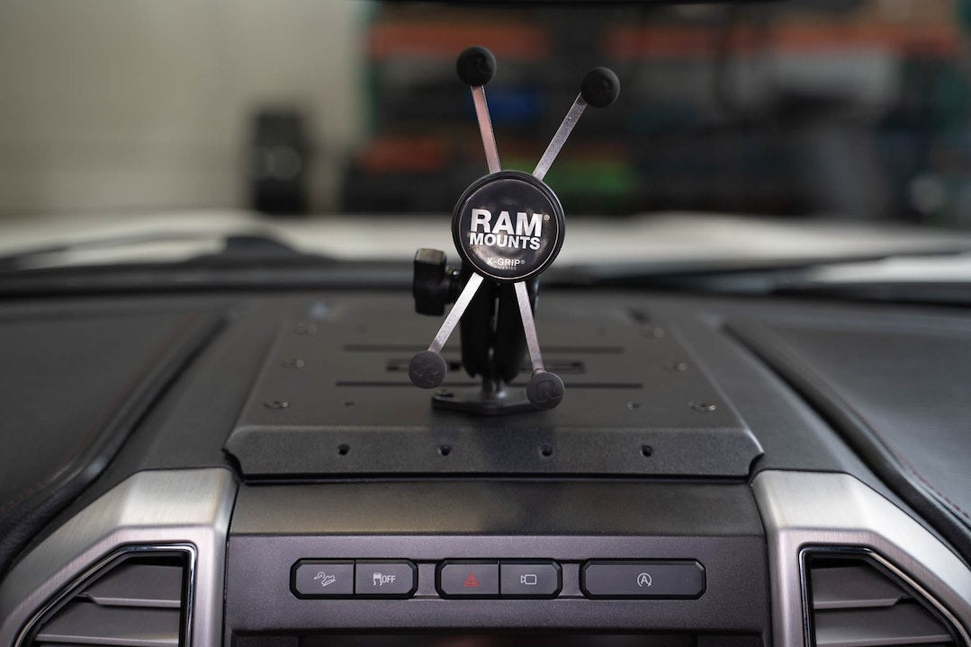 Dv8 Offroad Dmff-01 Cell Phone Mount Plate||2015-2020-F-150-_-2017-2021-F-250-350-Digital-Device-Dash-Mount-Installed-2.Jpg||91||dv8dmff01||1626904