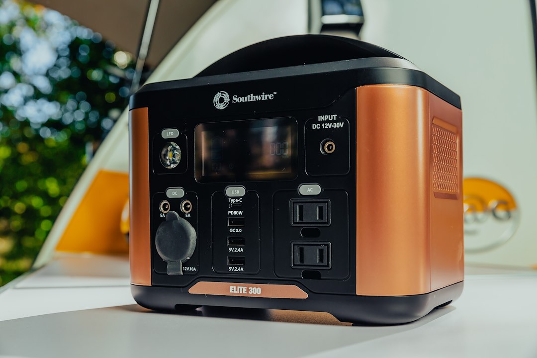 Product of Southwire Corp. 53251 Portable Power Bank