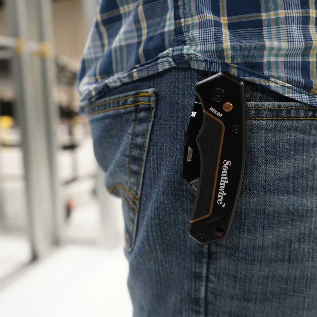 Product of Southwire Corp. Utilqo Utility Knife