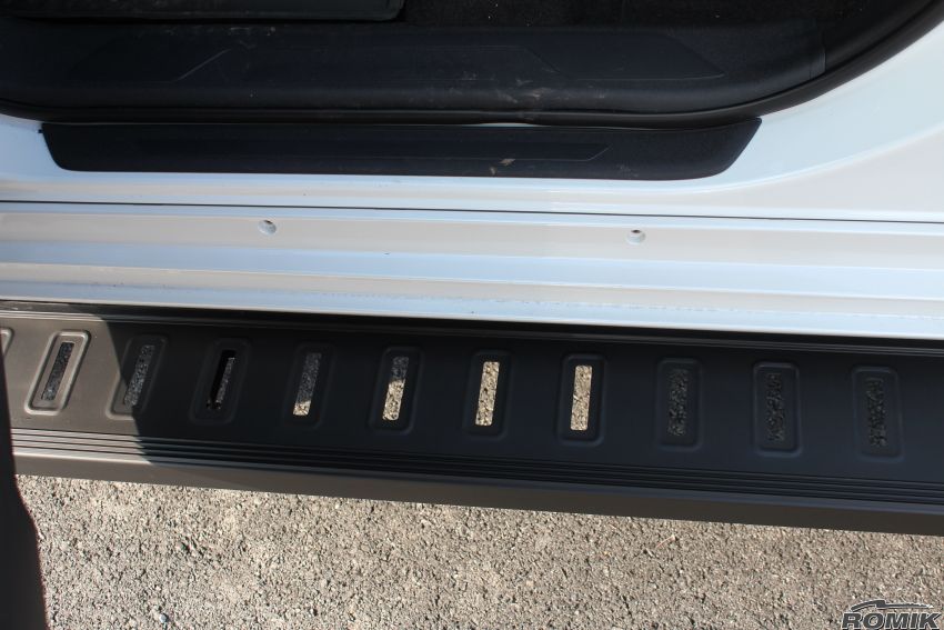 Product of Romik USA 81728419 ROF Series Running Board