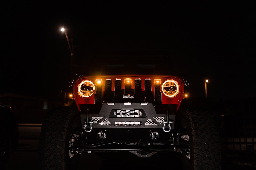 Dv8 Offroad Grjl-02 Grille Light - Led||jeep-Jl-Amber-Grille-Lights.Jpg||95||dv8grjl02||1774802