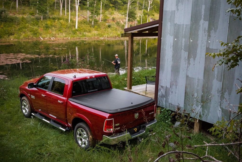 Undercover Uc3026 Tonneau Cover||uc_Se_Dodge_Red_02_Rt.Jpg||91||u19uc3026||1529384