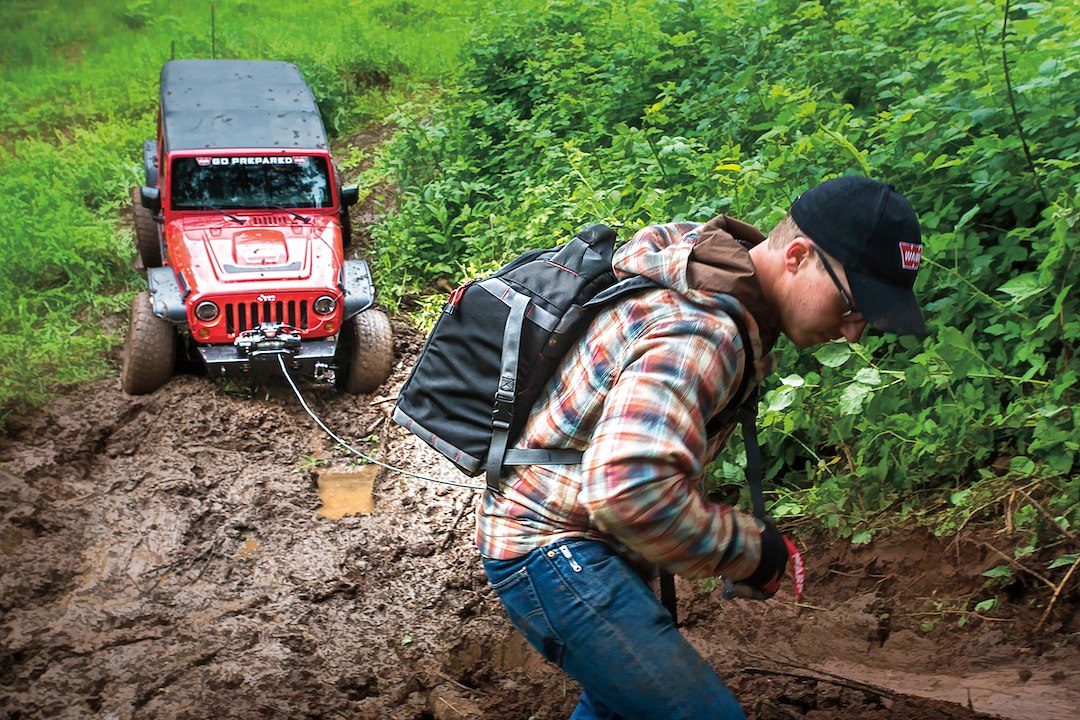 Warn 97565 Winch Rigging Kit||97565 - Epic Recovery Kit Action 001.Jpg||86||w3697565||1045762