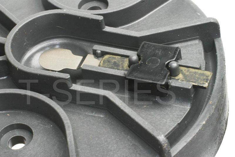 Product of Standard Motor Eng.Management Dr331t Distributor Rotor