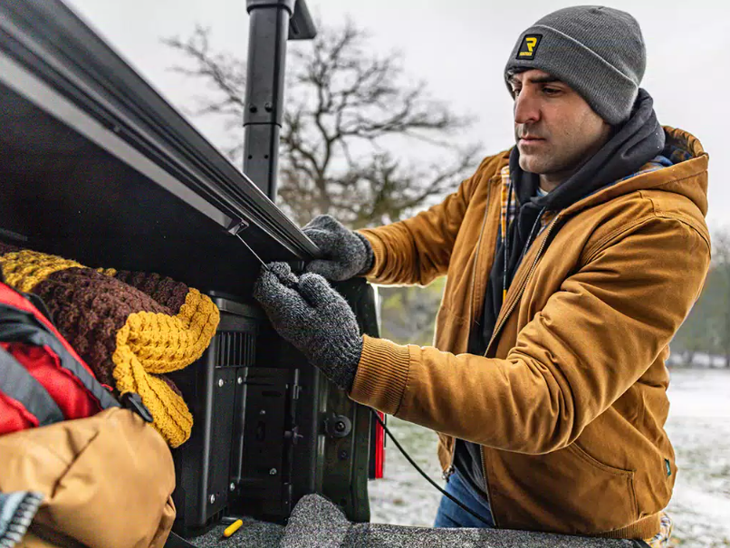 Bak Industries 449352ts Tonneau Cover||449352ts_5.Png||90||b65449352ts||2468618
