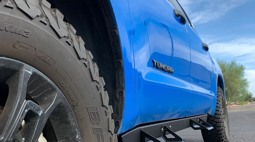 Product of Innovative Creations Inc. 840121412951 Alumilite Nerf Bar With Drop Down Steps