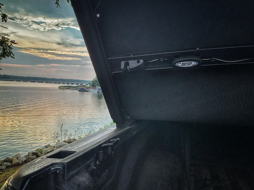 Line-X Accessories Tgsf9483 Tonneau Cover||swift_Latch_3.Jpg||89||tgrtgsf9483||1367655