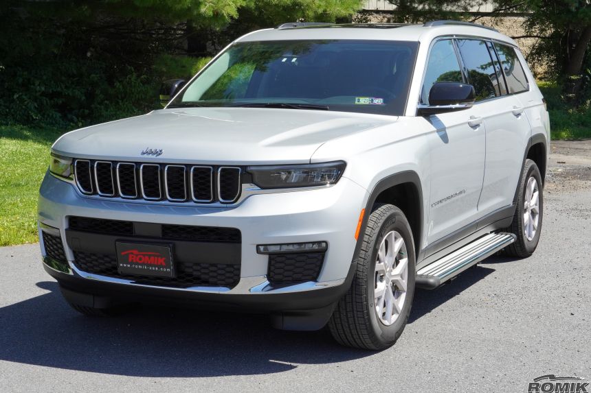 Product of Romik USA 21317418 RB2 Series Running Board