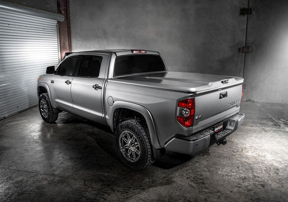 Undercover Uc4158l-1j9 Tonneau Cover||uc_Elitelx_Tundra_Silver.Jpg||91||u19uc4158l1j9||1702108