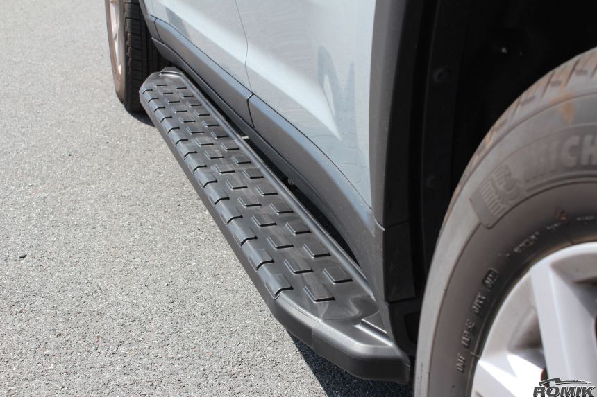 Product of Romik USA 51318419 REC Series Running Board